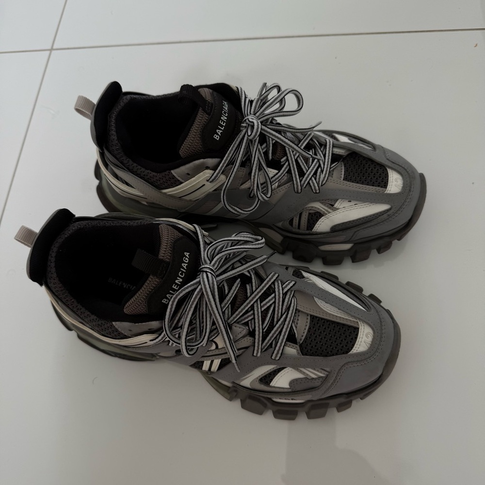 Balenciaga Men's Gray and Black Sneakers
